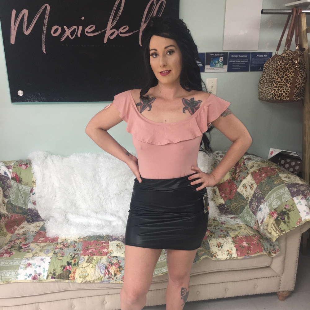 Pleather skirt I’m in the md